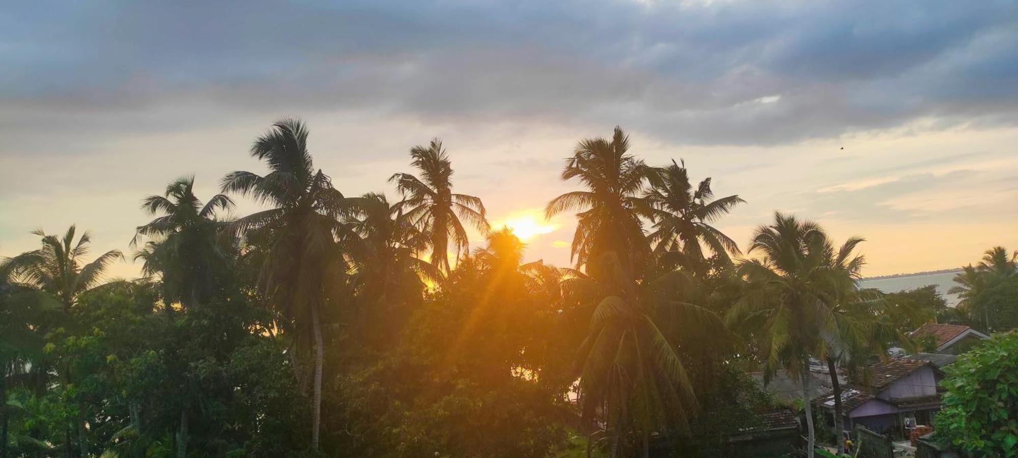Marian Villa Katunayaka Bagian luar foto